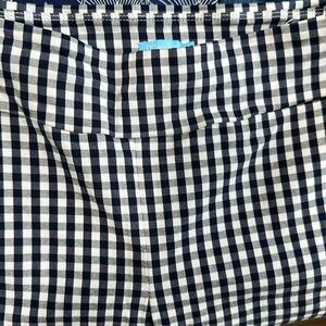 J McLaughlin navy and white checkered cropped pants.